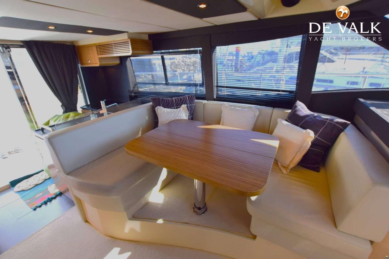Azimut 43