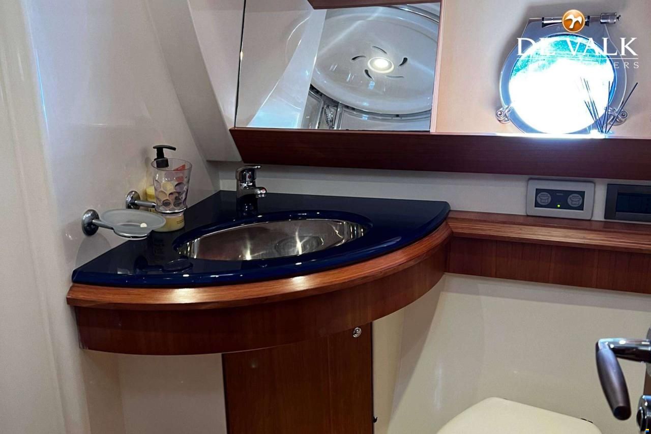 Azimut 50