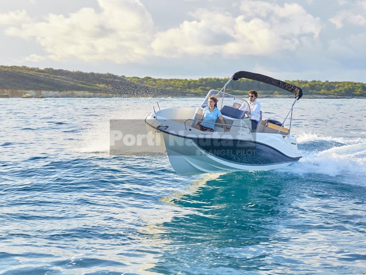 Quicksilver Activ 605 Open