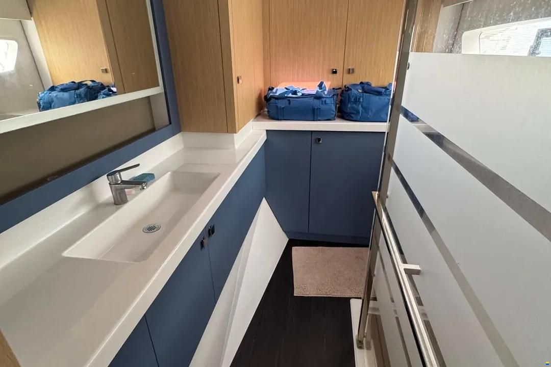 Fountaine Pajot Astrea 42