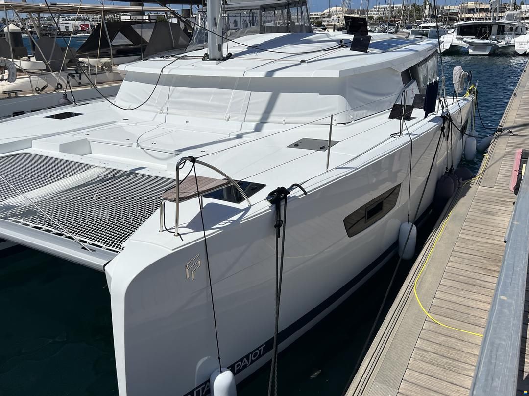 Fountaine Pajot Astrea 42