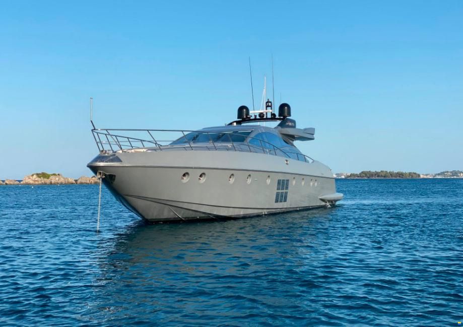 Azimut 86S