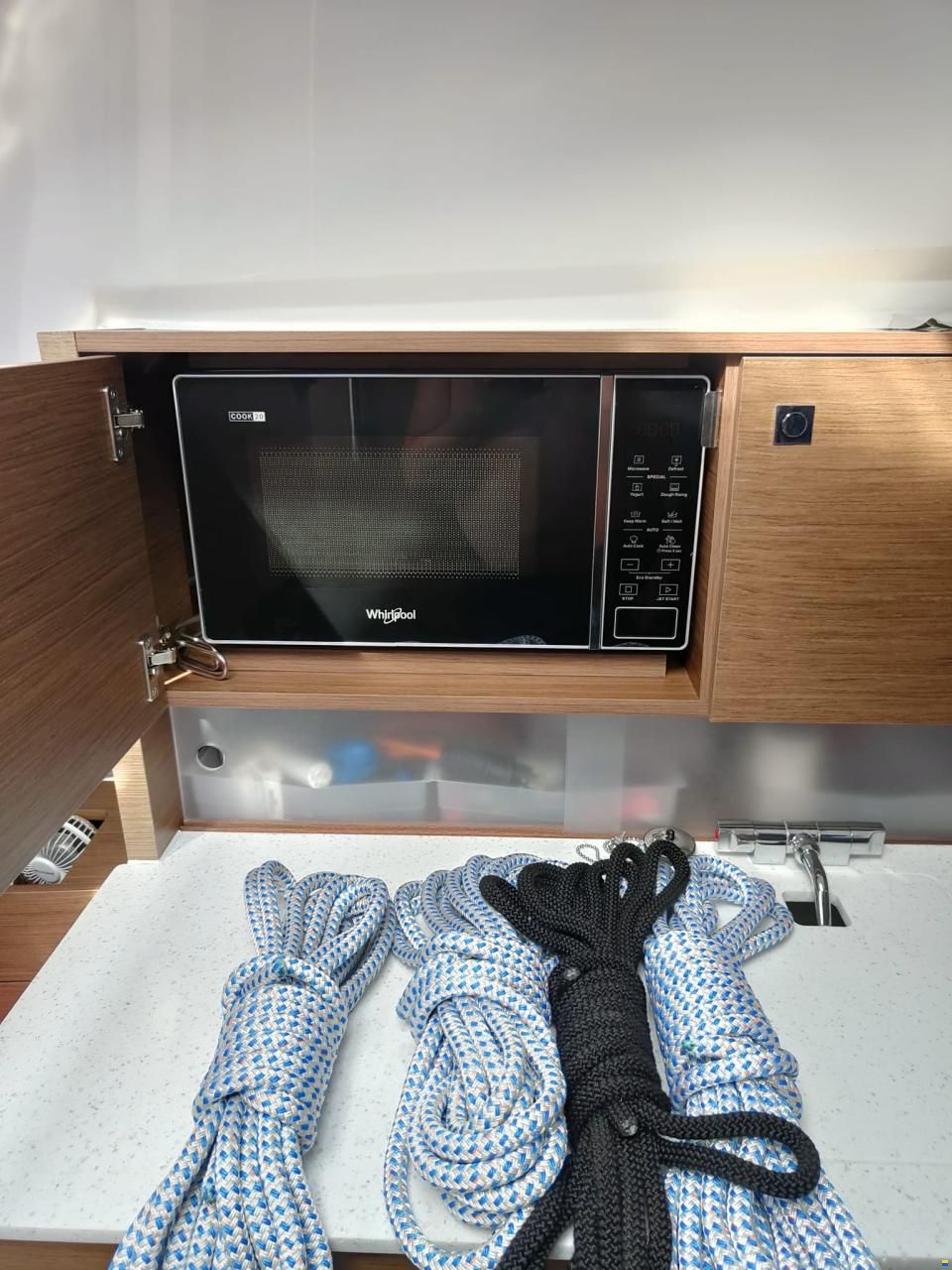 Jeanneau Cap Camarat 9.0 WA