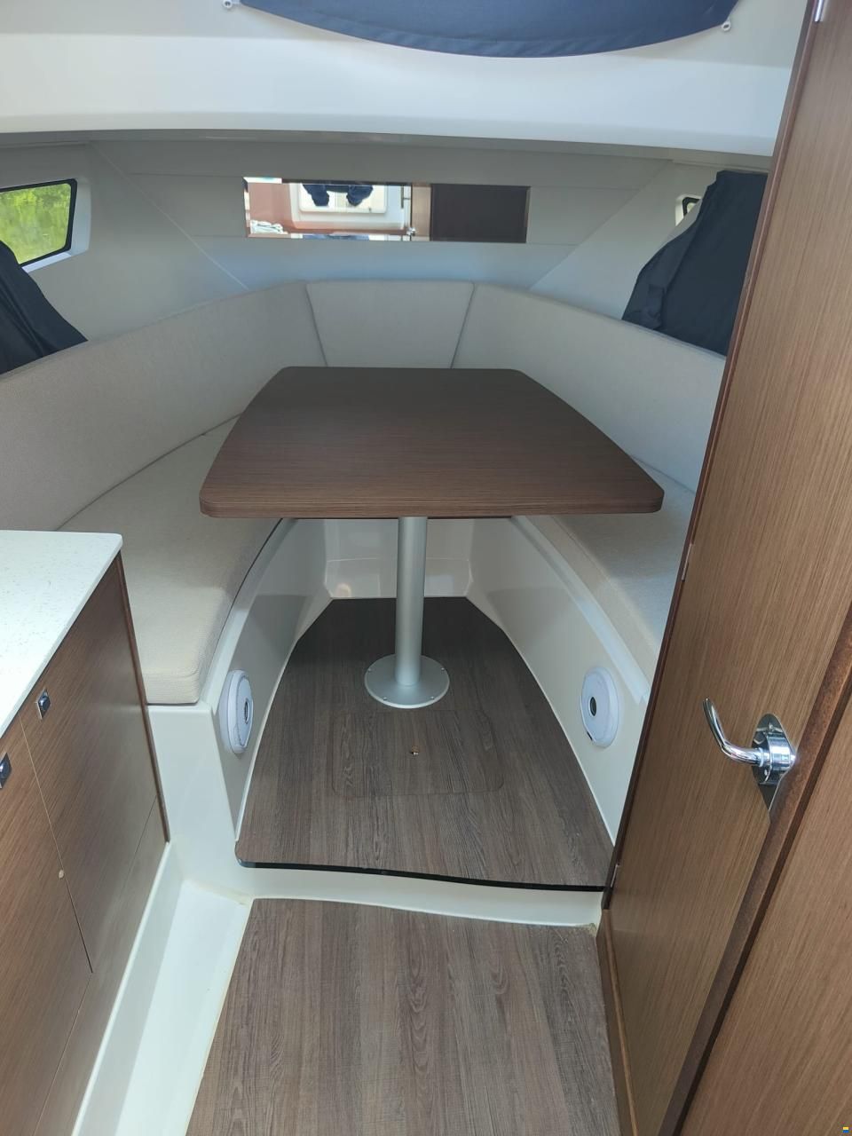 Jeanneau Cap Camarat 9.0 WA