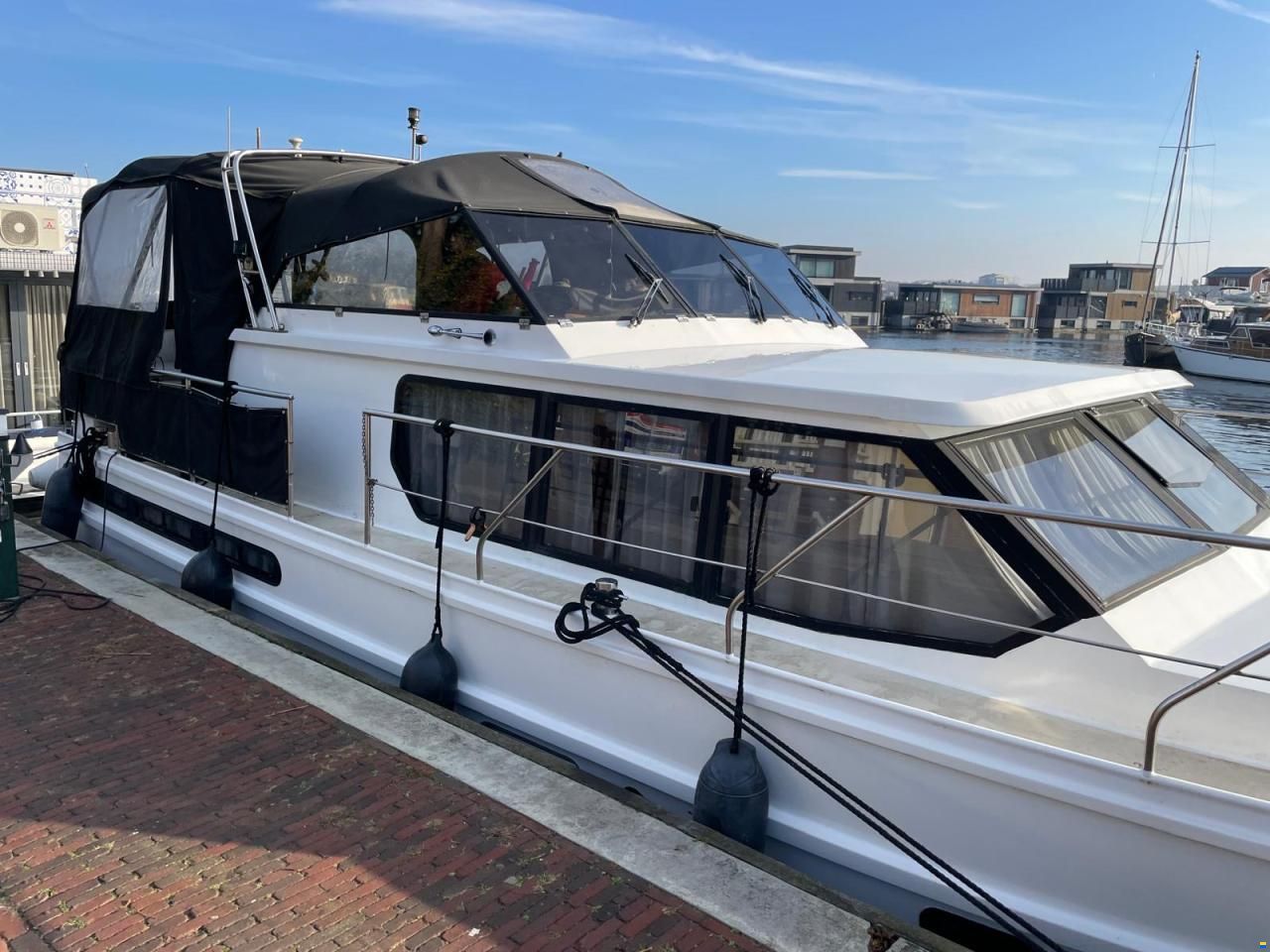 Valkkruiser Voyager