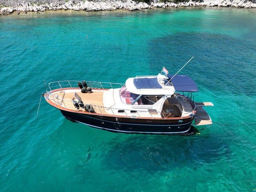 Fratelli Aprea 32 Hard Top