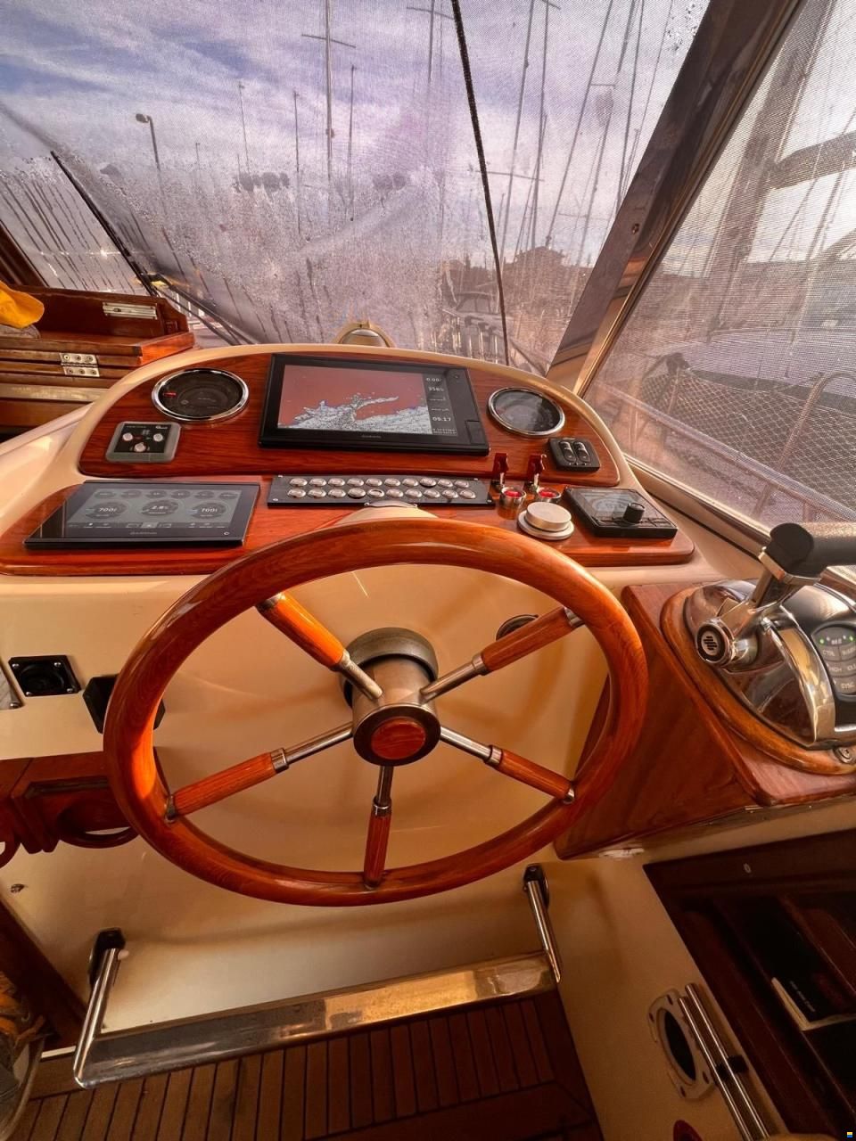 Fratelli Aprea 32 Hard Top