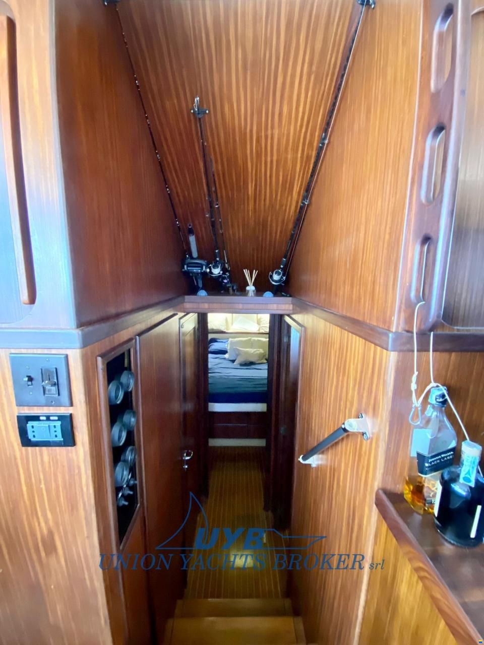 Hatteras 41 Convertible