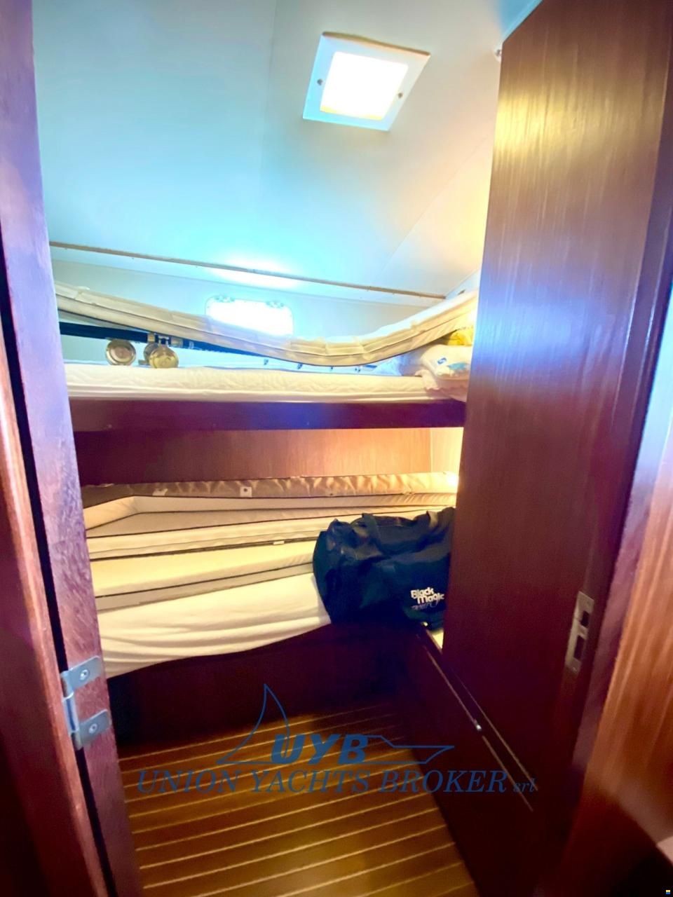 Hatteras 41 Convertible