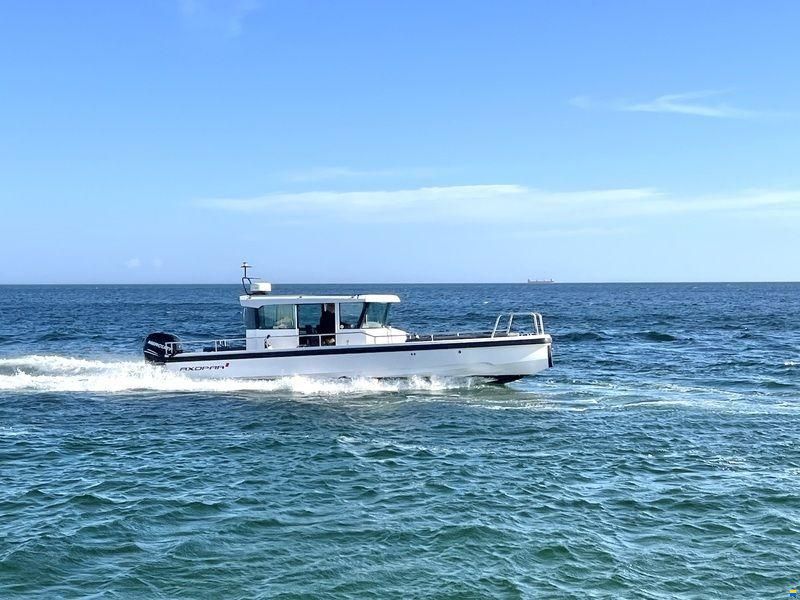 Axopar 28 Cabin