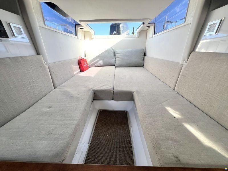 Axopar 28 Cabin