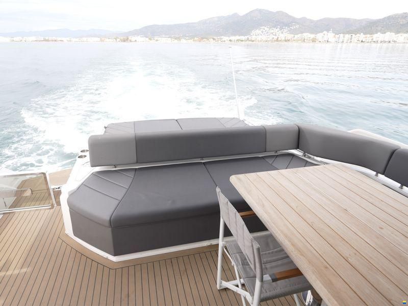 Sunseeker Predator 65