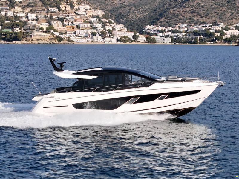 Sunseeker Predator 65