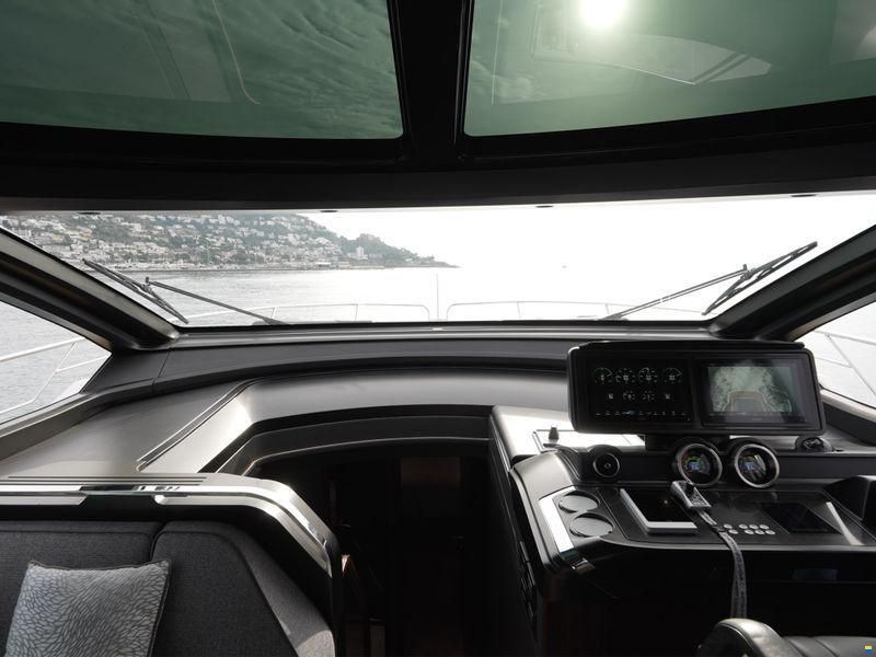Sunseeker Predator 65
