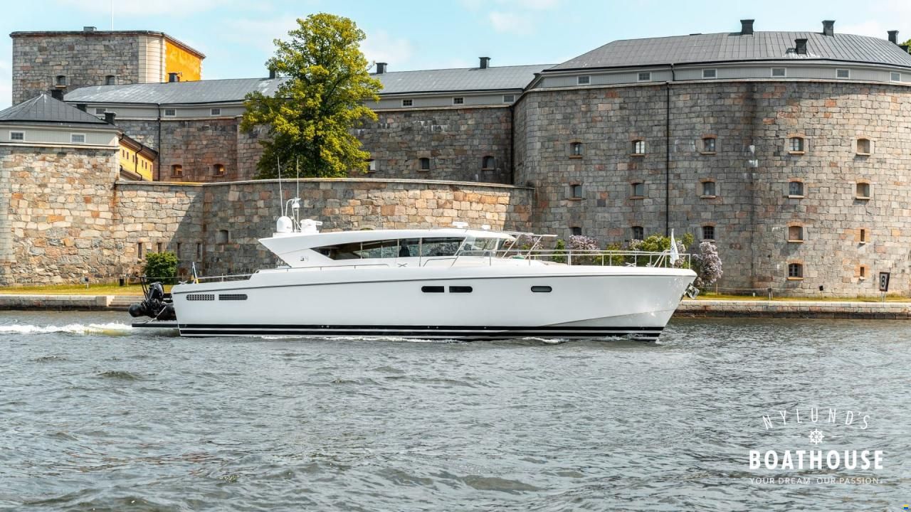 Delta Powerboats 54 IPS