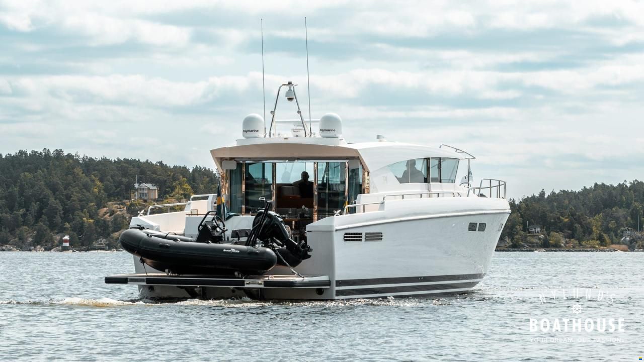 Delta Powerboats 54 IPS