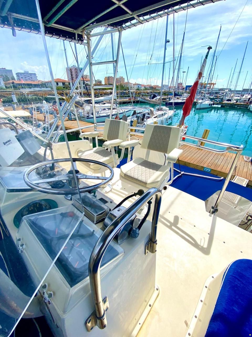 Hatteras 41 Convertible