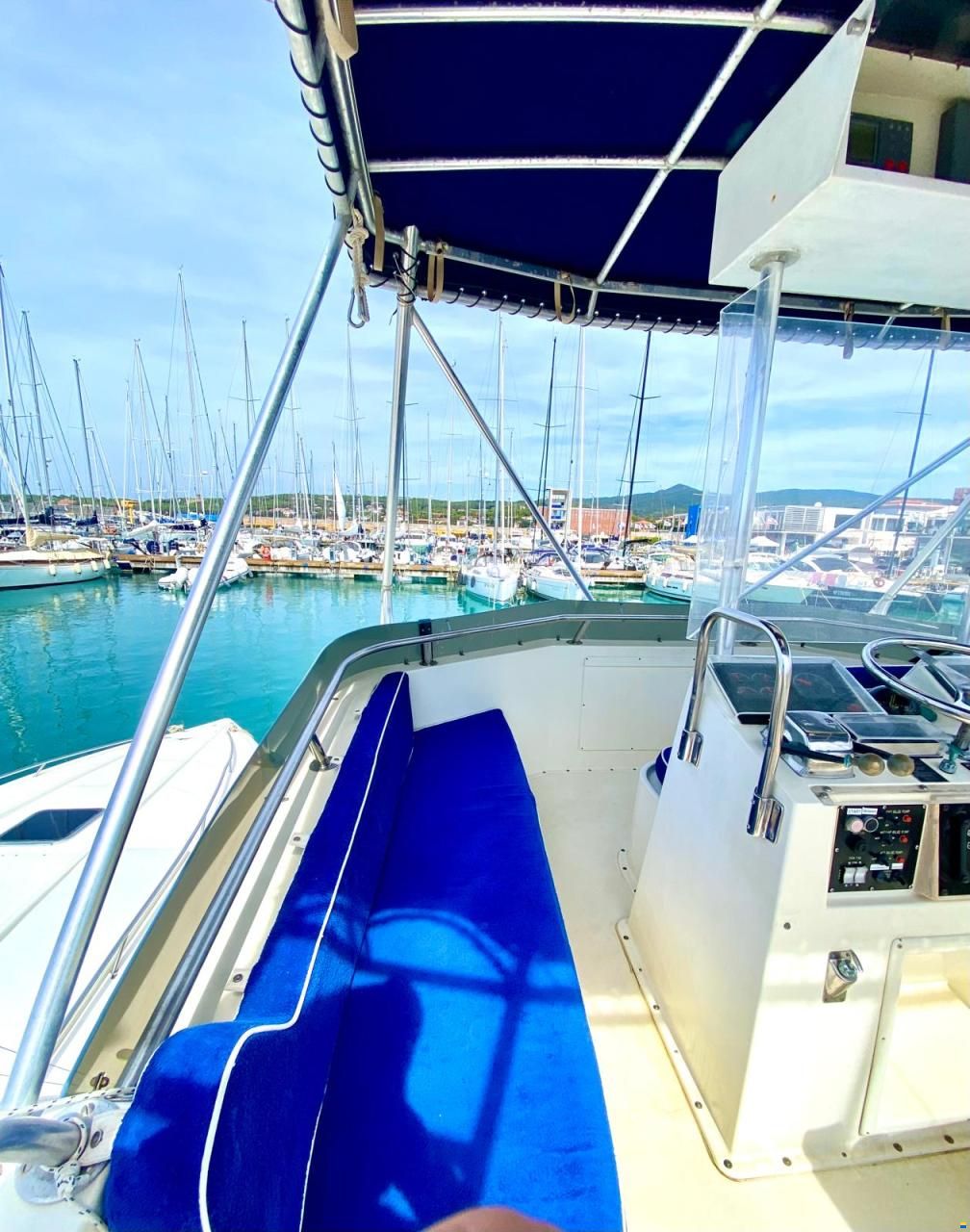 Hatteras 41 Convertible