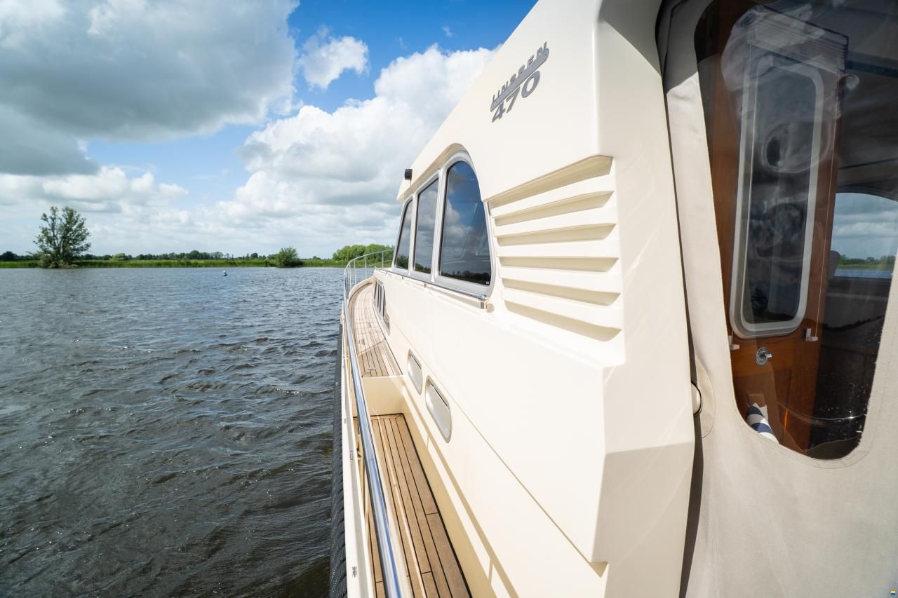 Linssen Grand Sturdy 470 Sedan Wheelhouse