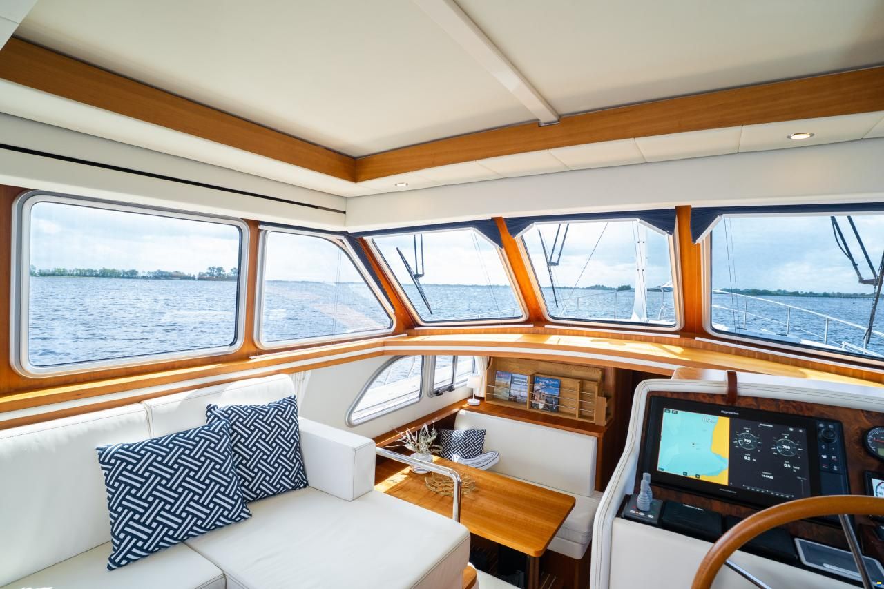 Linssen Grand Sturdy 470 Sedan Wheelhouse