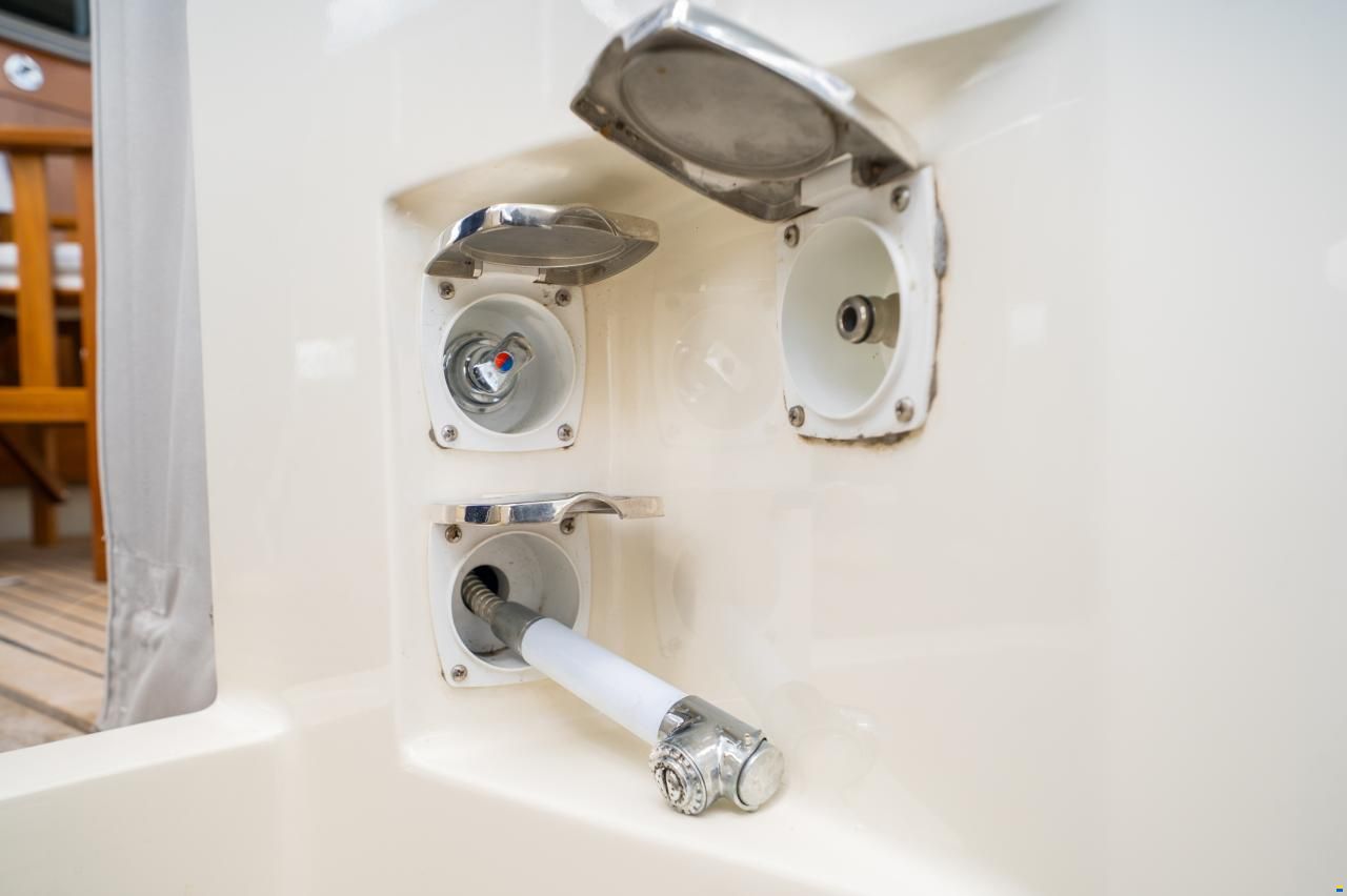 Linssen Grand Sturdy 470 Sedan Wheelhouse