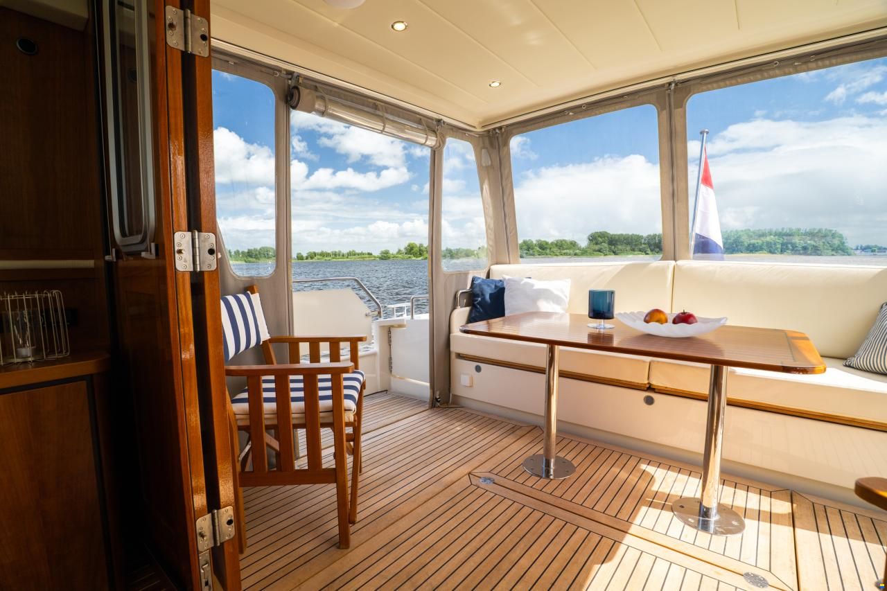Linssen Grand Sturdy 470 Sedan Wheelhouse