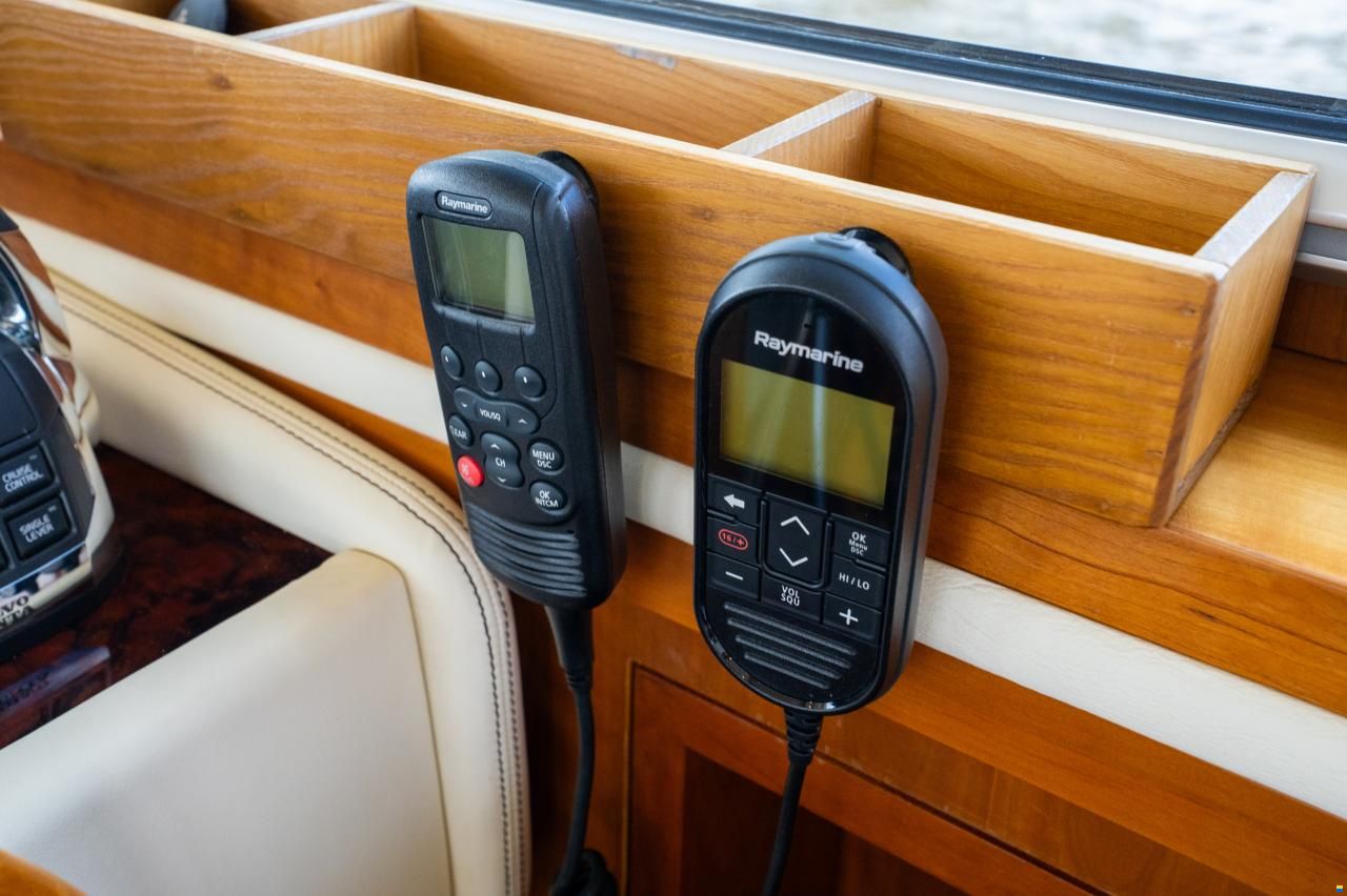 Linssen Grand Sturdy 470 Sedan Wheelhouse