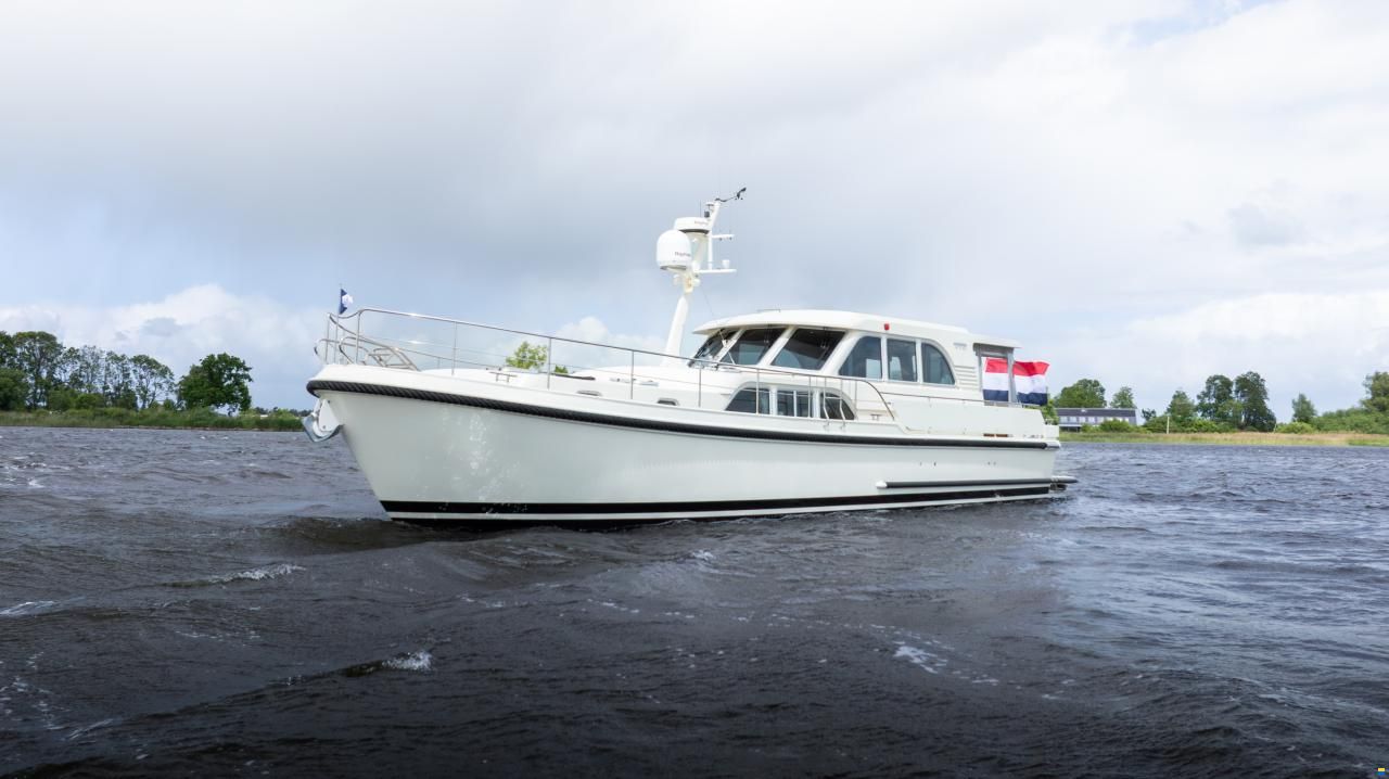Linssen Grand Sturdy 470 Sedan Wheelhouse