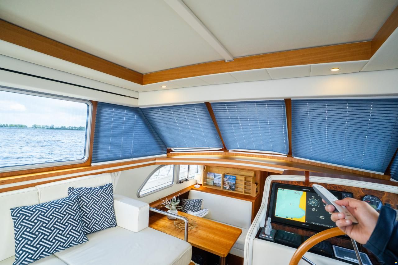 Linssen Grand Sturdy 470 Sedan Wheelhouse