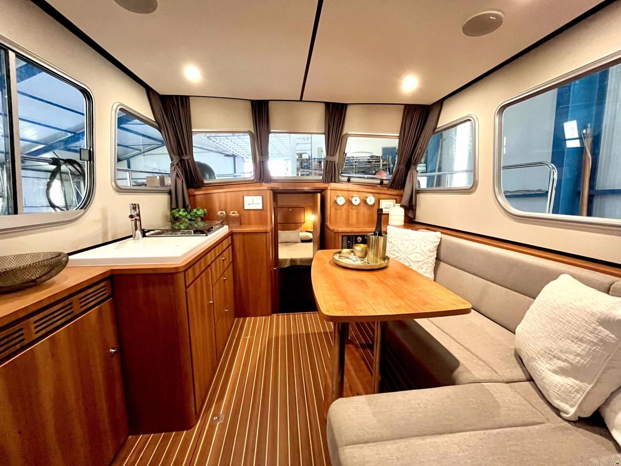 Linssen Grand Sturdy 30.9 AC Brilliant Edition
