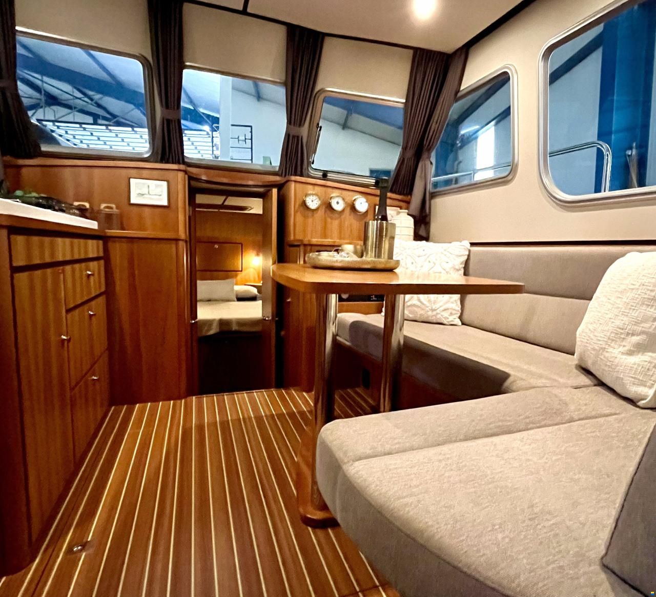 Linssen Grand Sturdy 30.9 AC Brilliant Edition