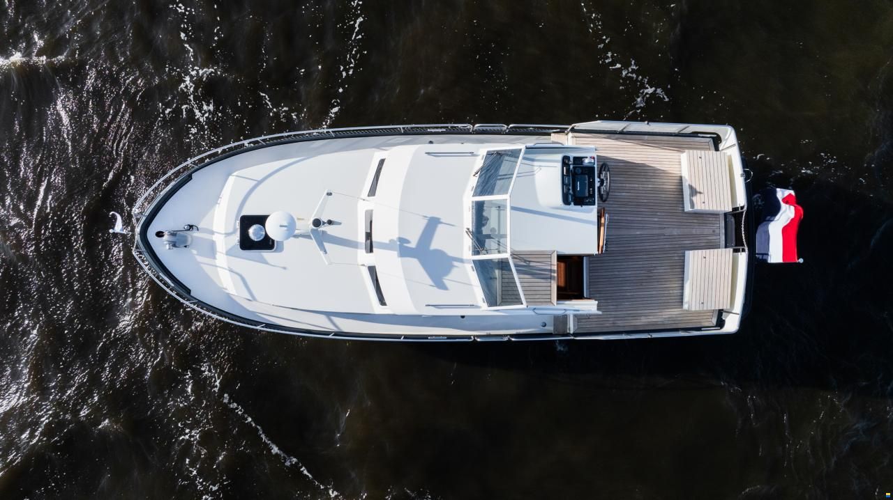 Linssen Grand Sturdy 30.9 AC Brilliant Edition