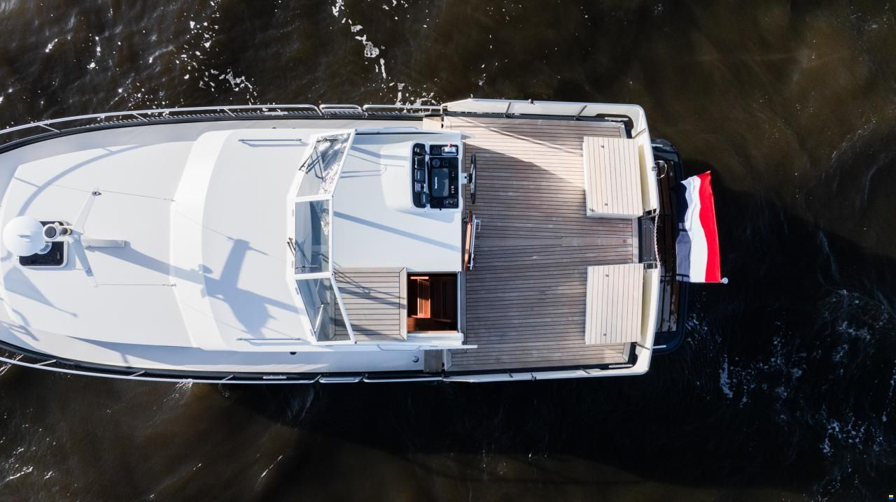 Linssen Grand Sturdy 30.9 AC Brilliant Edition
