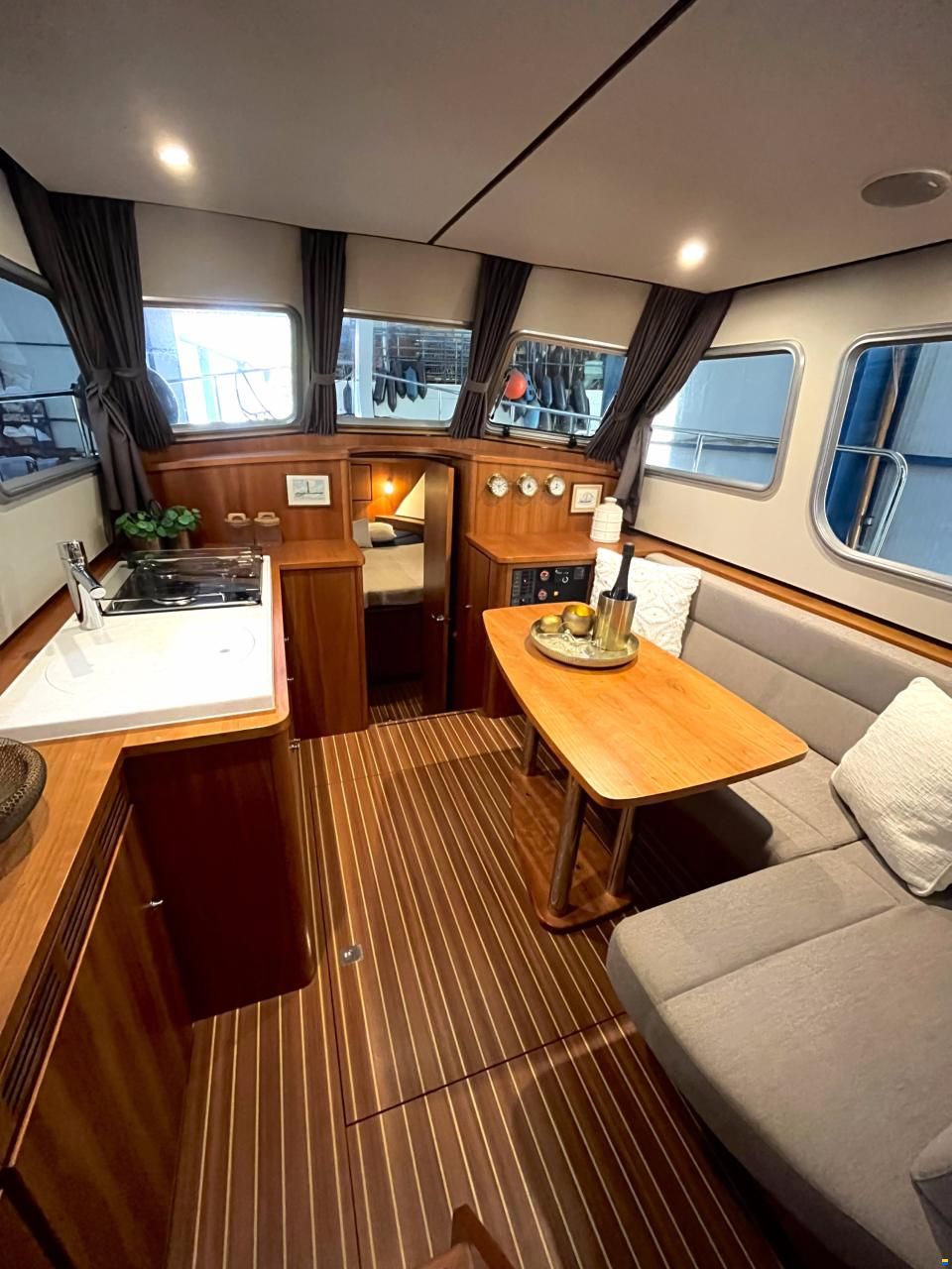 Linssen Grand Sturdy 30.9 AC Brilliant Edition