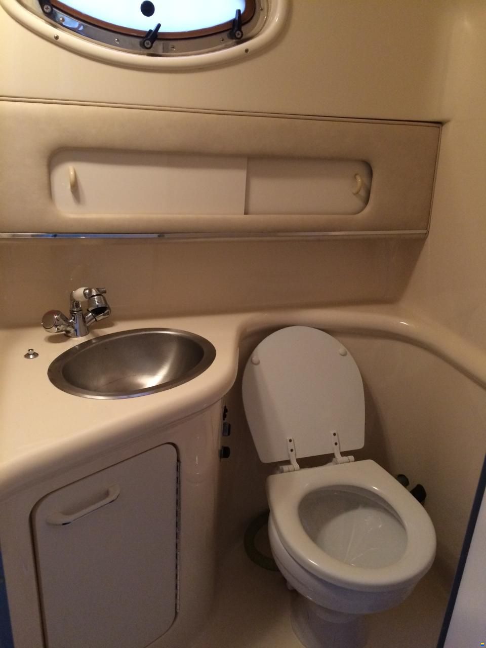 Sea Ray Sun Dancer 270