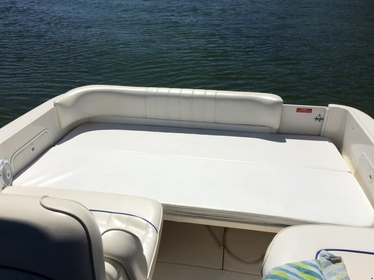 Sea Ray Sun Dancer 270