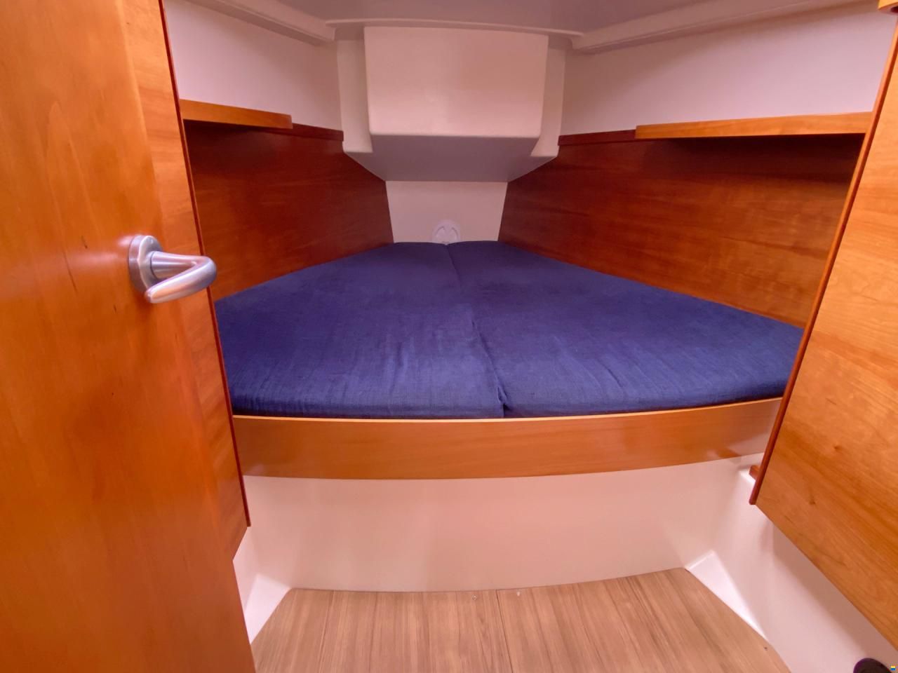 Hanse 370