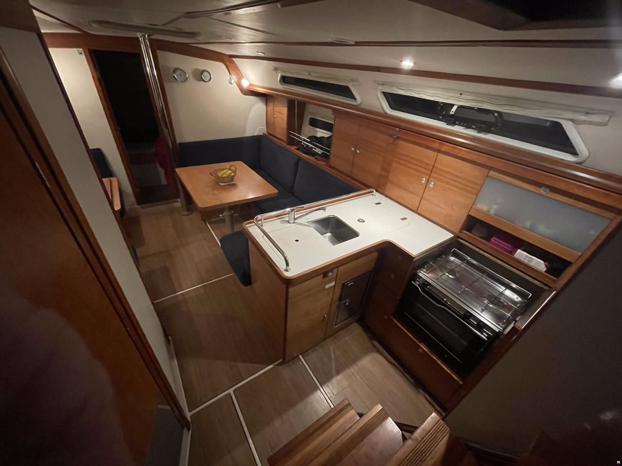 Hanse 370