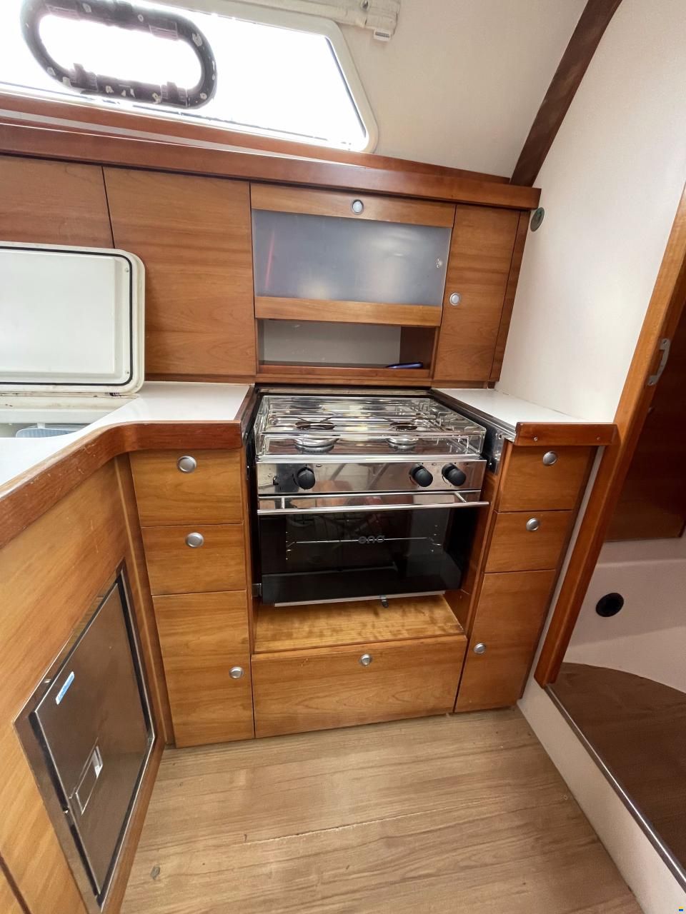 Hanse 370