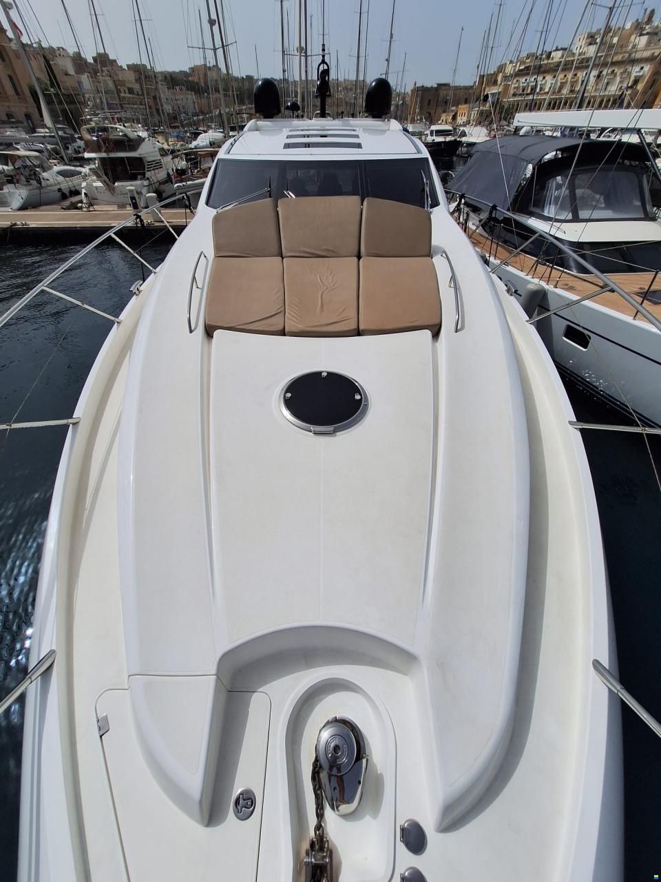 Sunseeker Predator 64