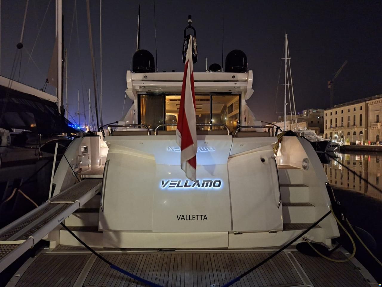 Sunseeker Predator 64