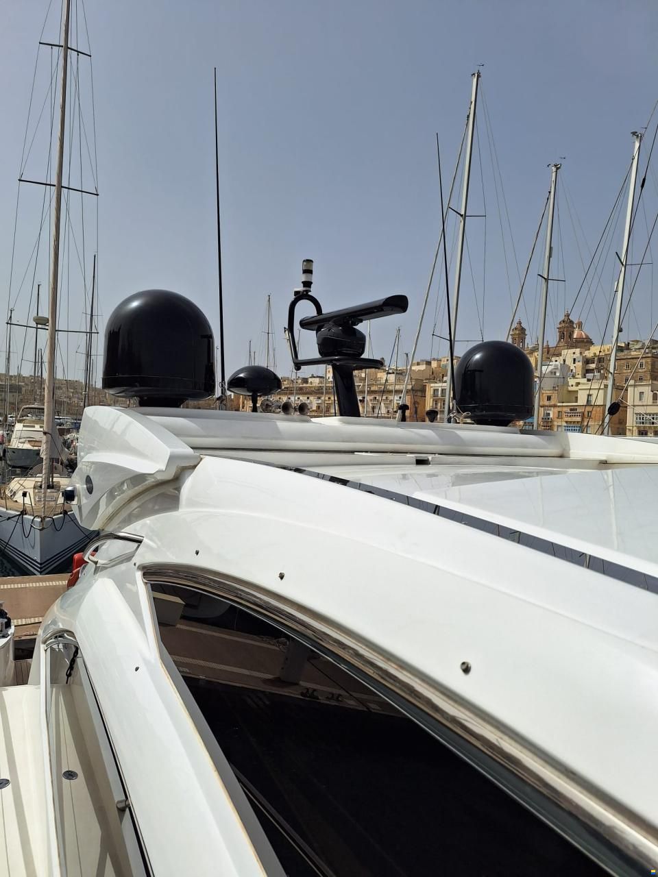 Sunseeker Predator 64