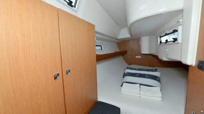 Bavaria Cruiser 33