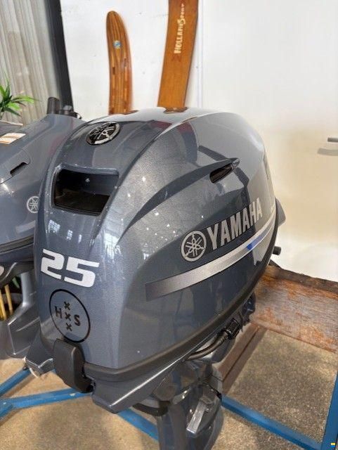 Yamaha F25GMH