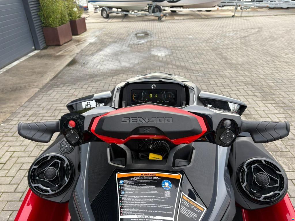 Sea Doo RXT-X RS 325