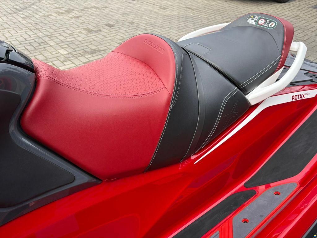 Sea Doo RXT-X RS 325