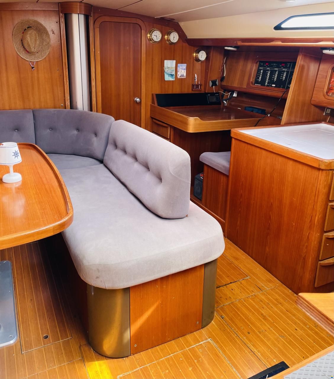 Grand Soleil 46
