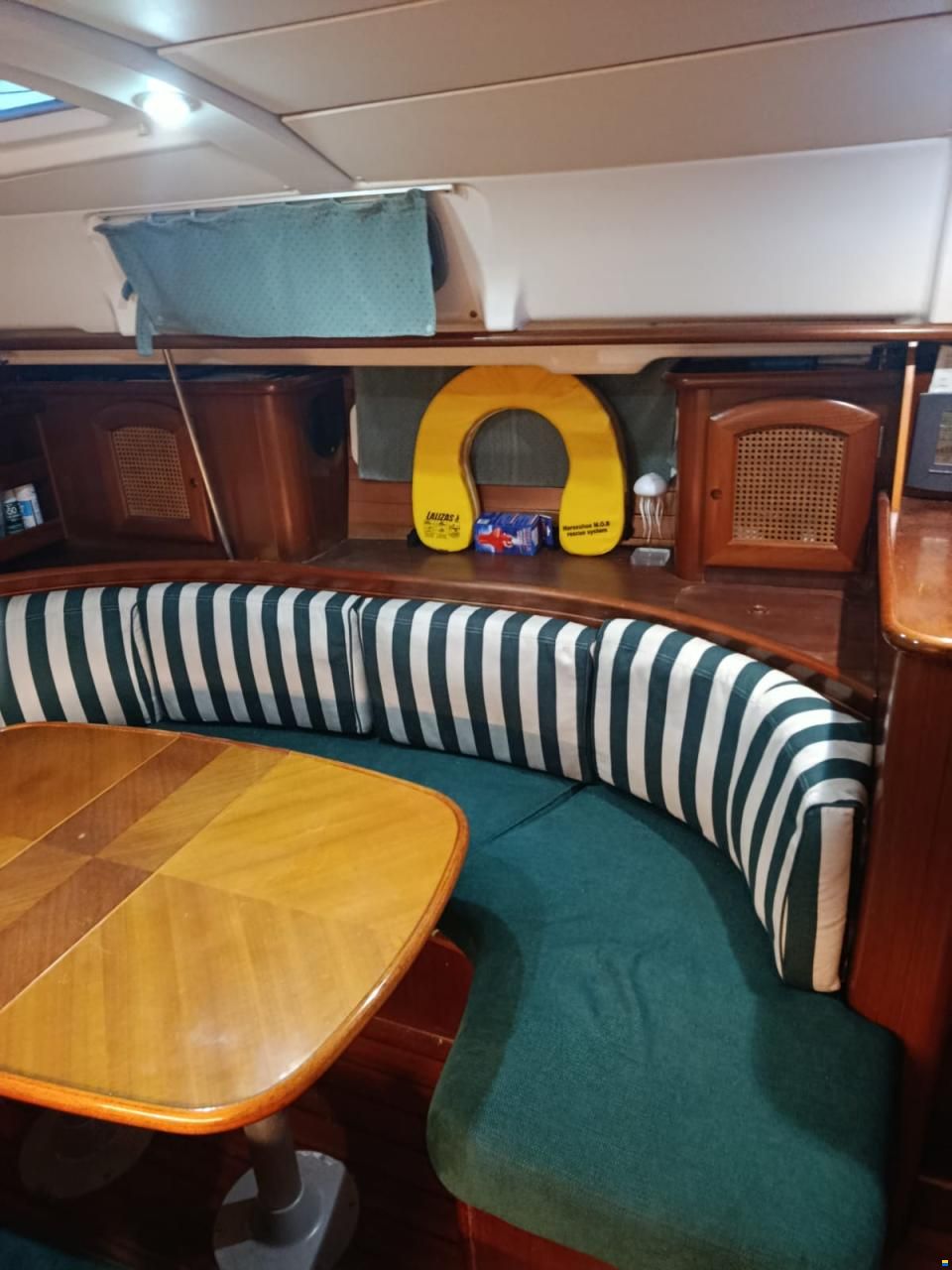 Beneteau Oceanis Clipper 411