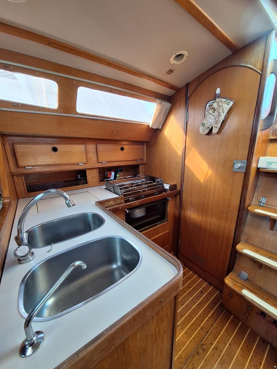 Jeanneau Sunrise 34