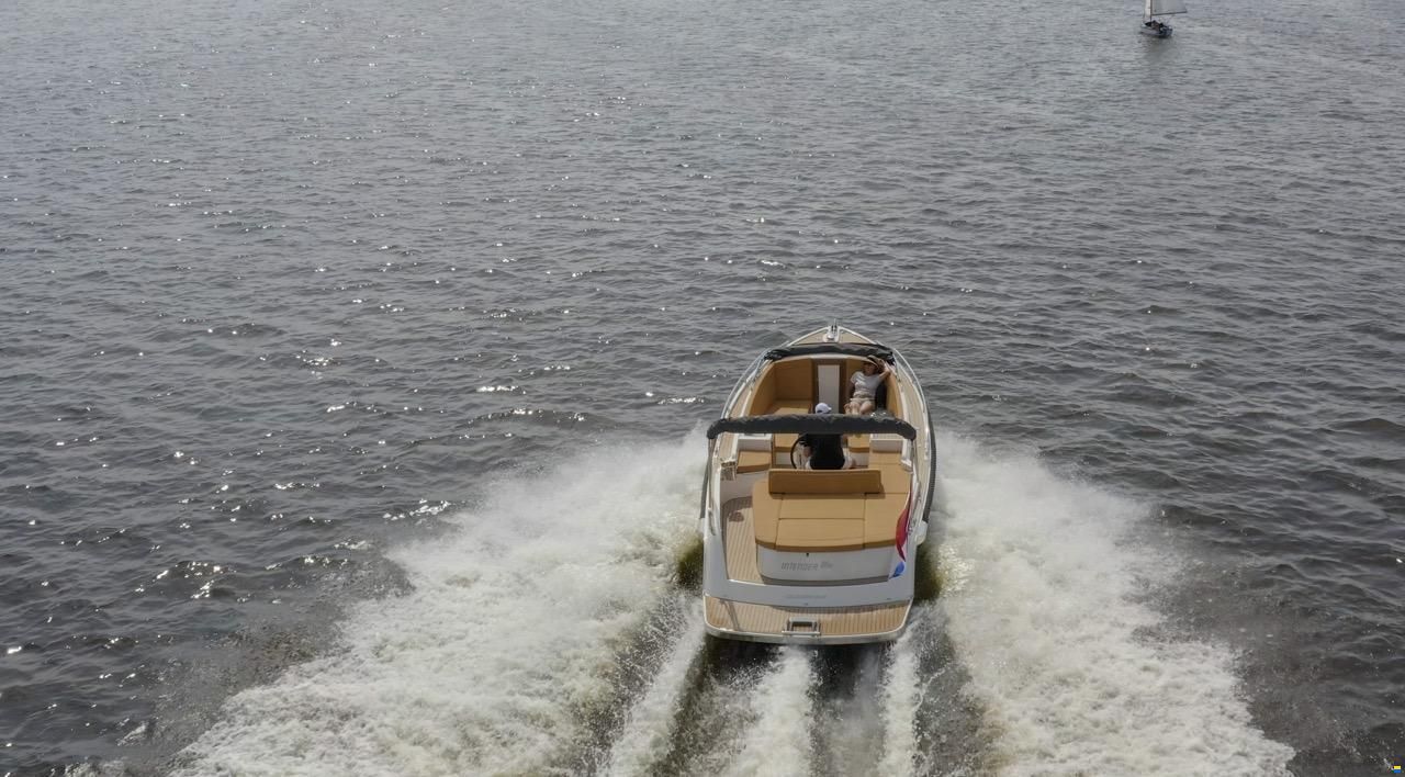 Interboat Intender 850